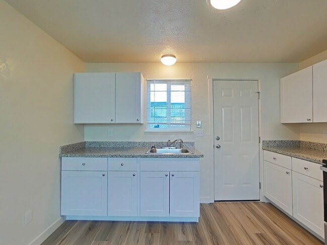 Photo - Comfortable 1 Bedroom Townhouse ~ South Corvallis