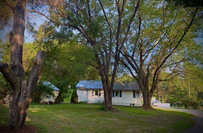 120 Marble Island Rd