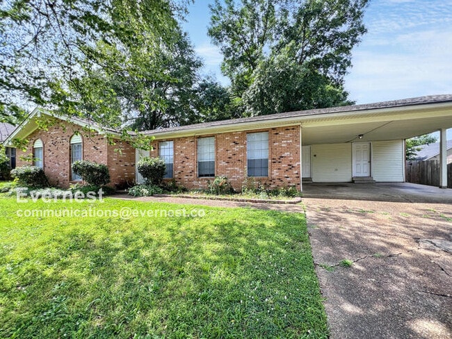 Building Photo - 5697 Tulip Tree Dr Rental