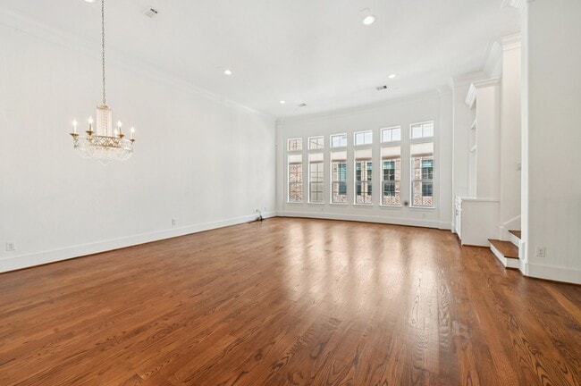 Photo - 5636 Kiam St