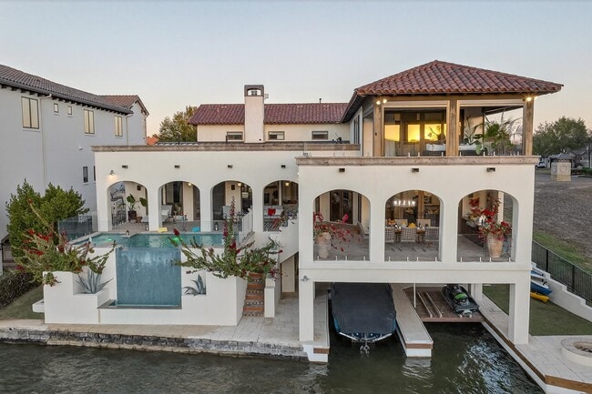 Photo - 127 Applehead Island Dr