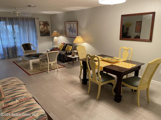 Photo - 159 Queens Ct Townhome