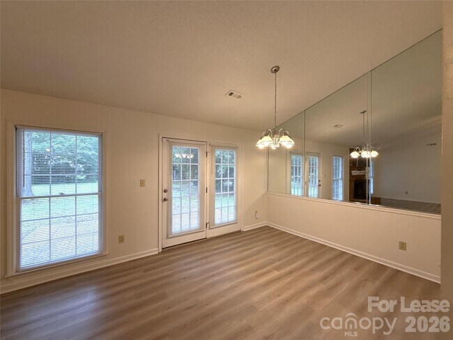 Photo - 13500 Stephendale Dr