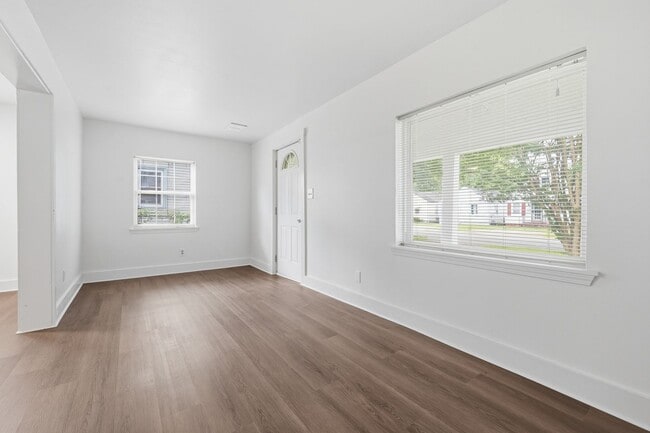 Photo - Update 3 bedroom 1 bath home for rent.