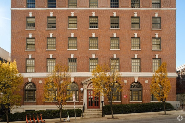 Building Photo - 211 7th Ave N Unit ID1036603P Rental