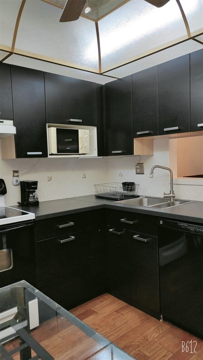 Photo - 3000 NW 48th Terrace Unidad 225