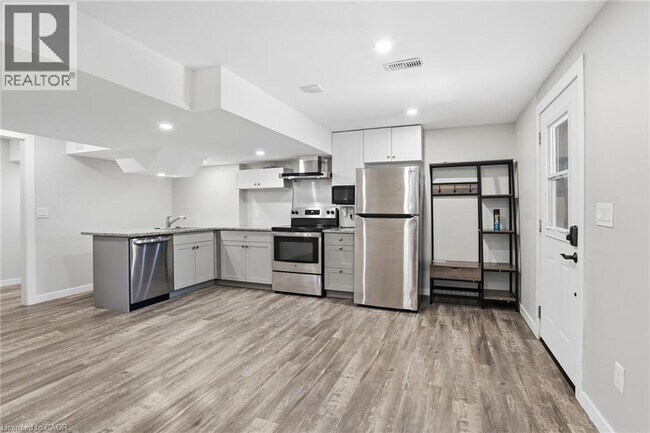 Photo - 43 Fleming Cres