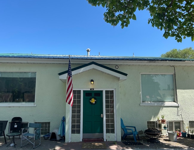 Building Photo - 400 W 13th St Unit 4