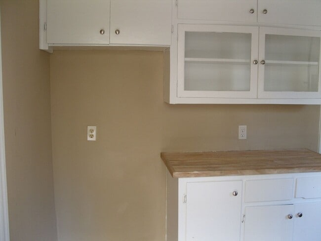 Photo - 154 Nottingham Ct