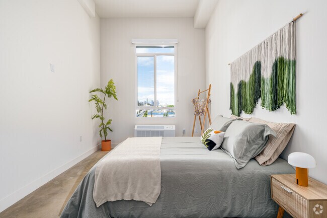 Studio - 448SF - Bedroom