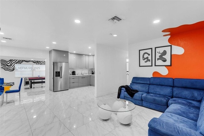 Photo - 13560 NW 2nd Avenue 13560, North Miami, FL 33168