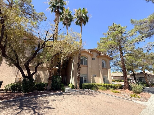 Photo - 2050 W Warm Springs Rd
