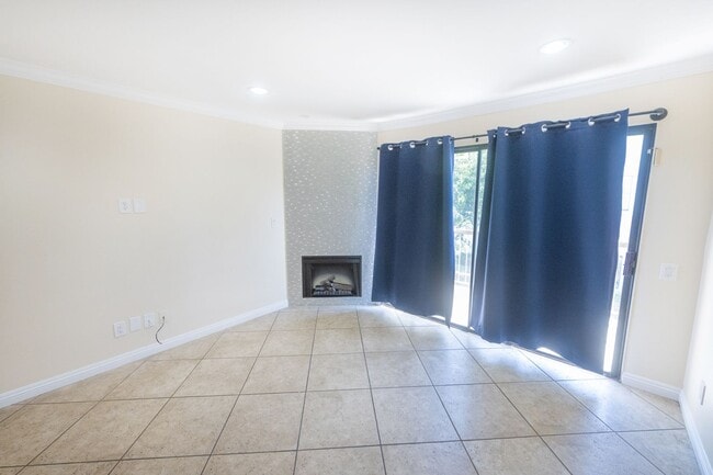 Photo - 3550 Sunset Ln Unit 3550 Sunset Lane  13 -