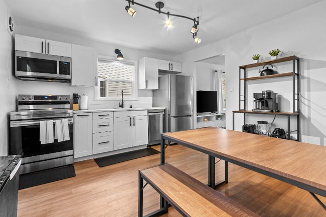 Photo - 916 Quincy St