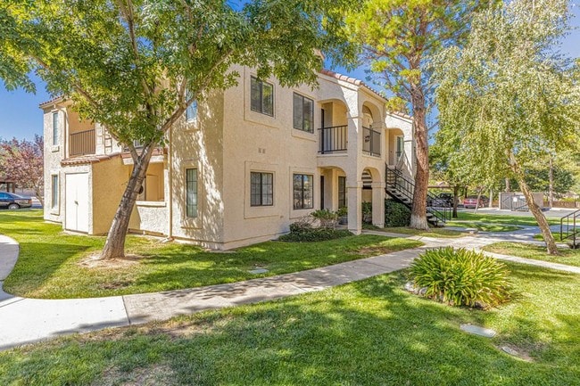 Photo - 2554 Olive Dr Unidad 92