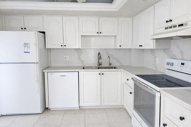 Photo - 3800 N Hills Dr Unit 315