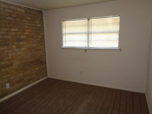 Building Photo - 701 Foster Dr