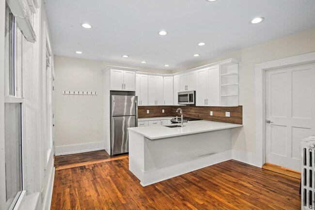 Photo - 35 Oak Ave Unit 1