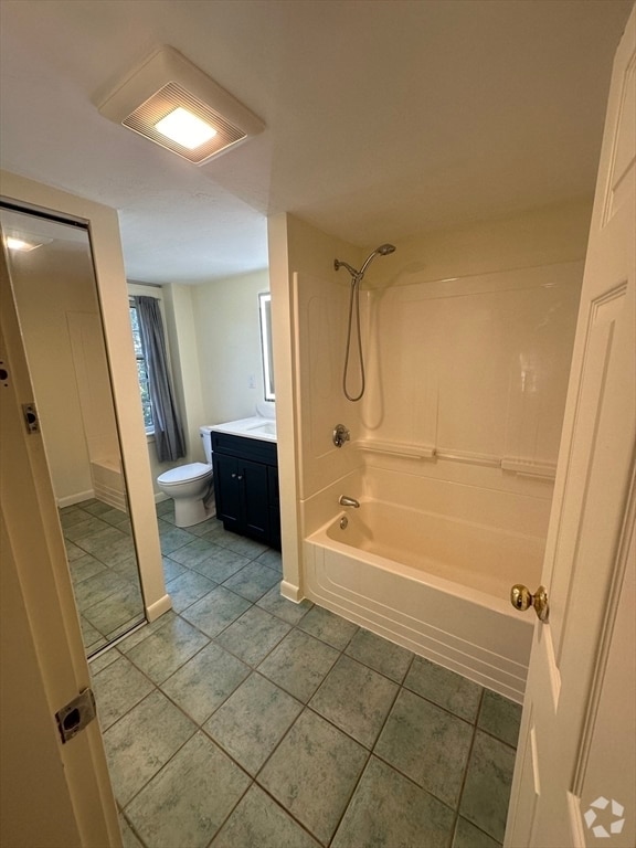 Building Photo - 6 River St Unit 2 Rental