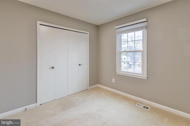 Photo - 5460 Lighthouse Ln
