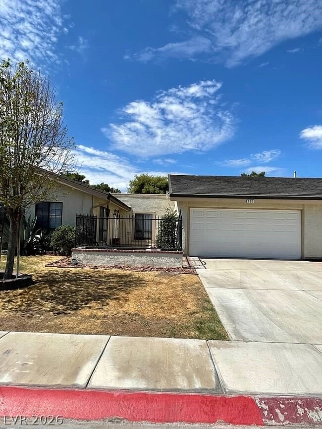 Photo - 600 Woodmount Dr
