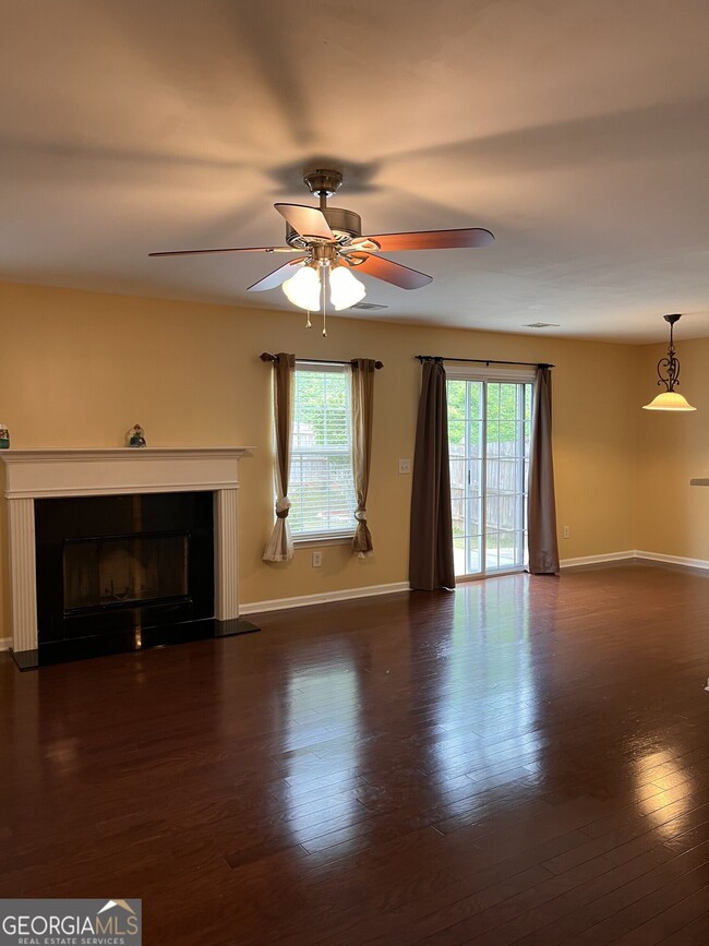 Photo - 2395 Mayfair Dr