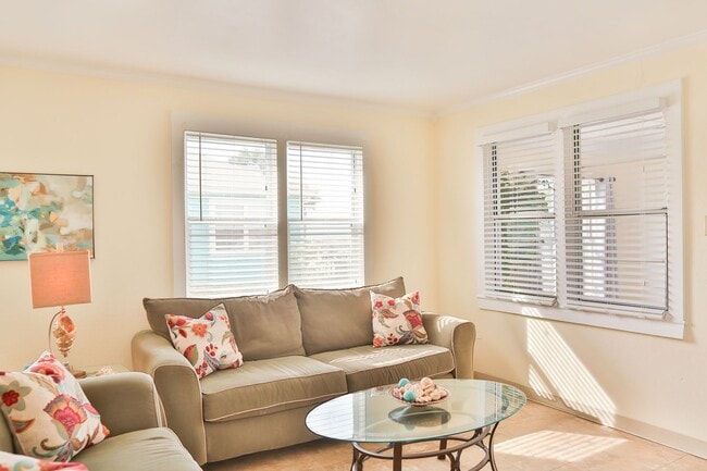 Photo - Charming Beach-Front 4bd Home
