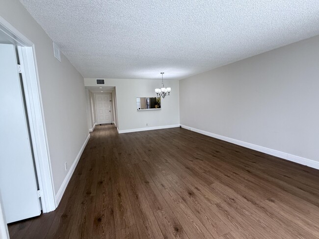 Photo - 800 SW 125th Way Unit 308O