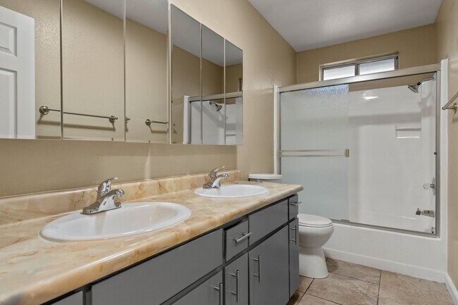 Photo - Cedar Park Apartments