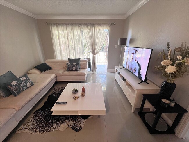 Photo - 1001 NW 45th St Unidad 6