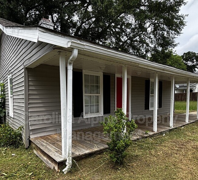 Photo - 618 Gardner St