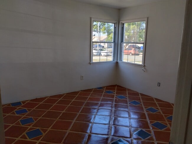 Photo - 5780 Wilson Ave