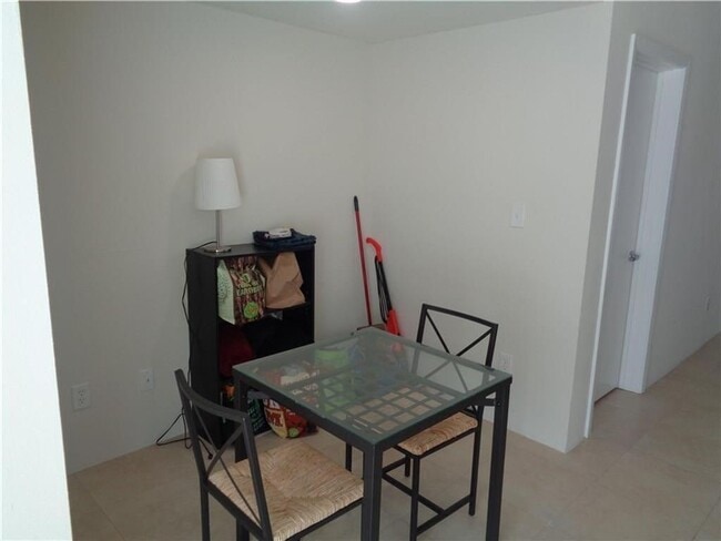 Photo - 210 E 32nd St Unit E