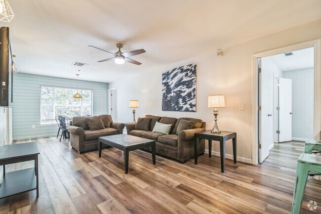 Building Photo - Furnished 4/4 University Terrace Unit 112 Rental
