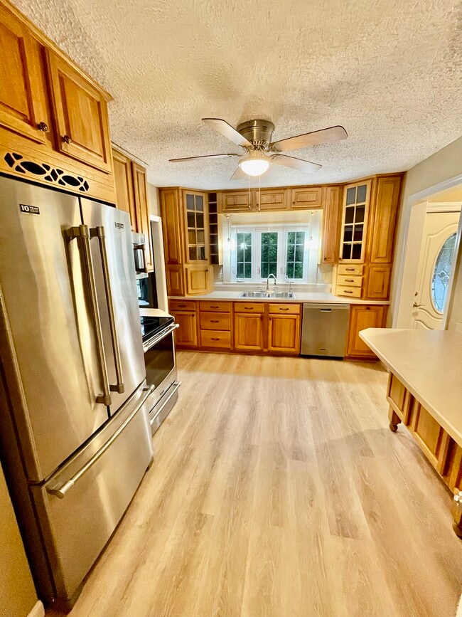 Building Photo - 6 Madeline St Unit 1