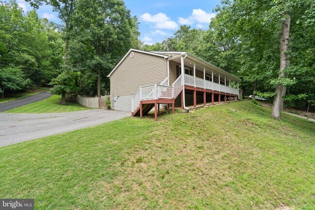 12418 Red Rock Ct