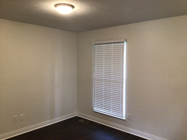 Photo - 1557 Pheasant Run Dr