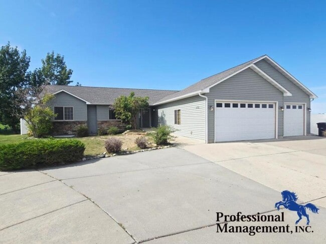 Building Photo - 5 bedroom in Billings MT 59105 Rental