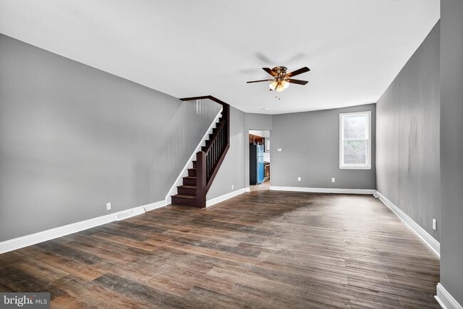 Photo - 15 Adella Ave