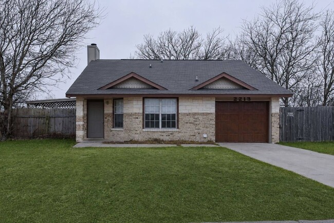 Photo - 2213 Dickens Dr