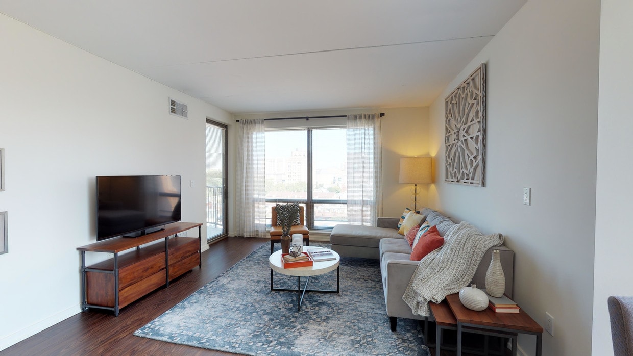 Photo - Edgewater Apartments