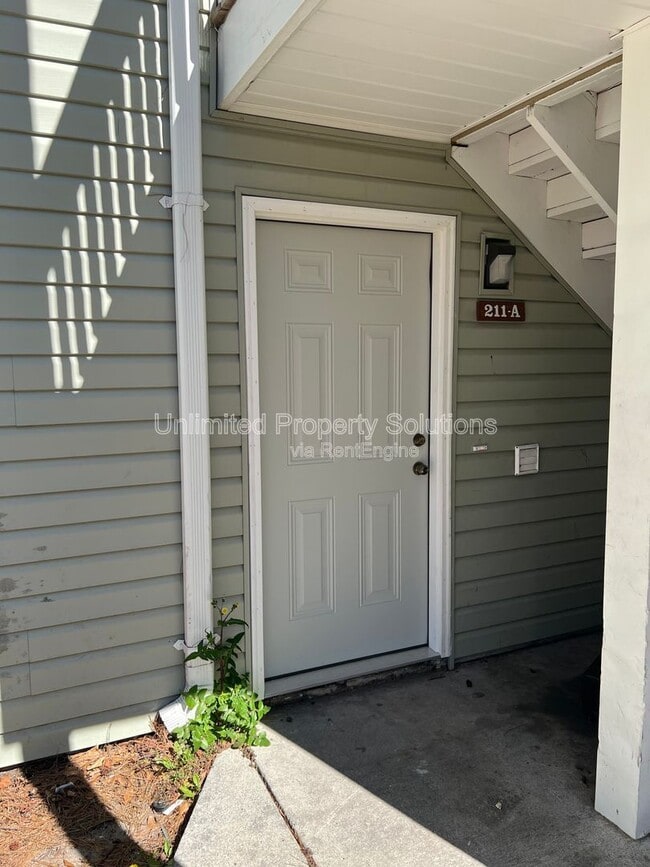 Photo - 211 Sunn Aire Ct Unit A