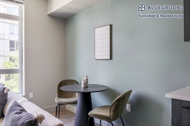 Photo - 104 12th Ave Unit SI FL5-ID743