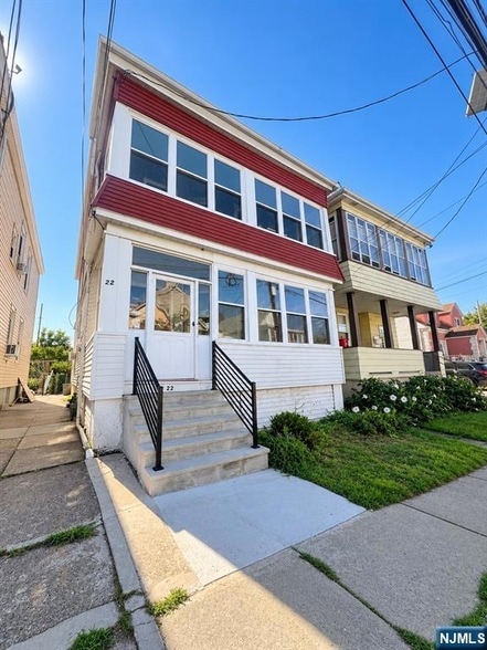 Photo - 22 Semel Ave