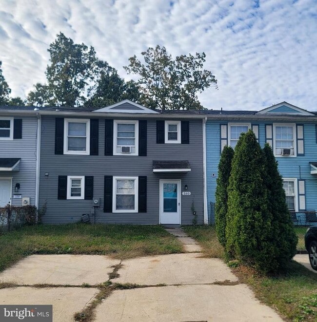 Photo - 160 Hampshire Rd