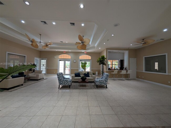 Photo - 5580 NW 61st St Unidad 627