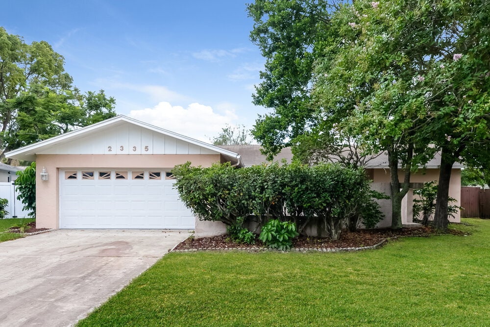 Photo - 2335 Timbercrest Cir W