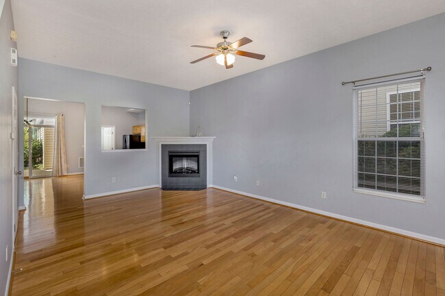 Photo - 1441 Laurel Park Dr