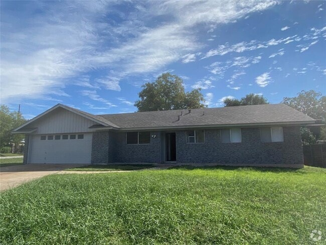 Building Photo - 6817 Miranda Dr Rental