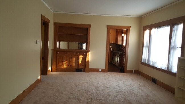 Photo - AUBURN - DOWNTOWN 2 BEDROOM CRAFTSMAN RAMBLER w/full basement